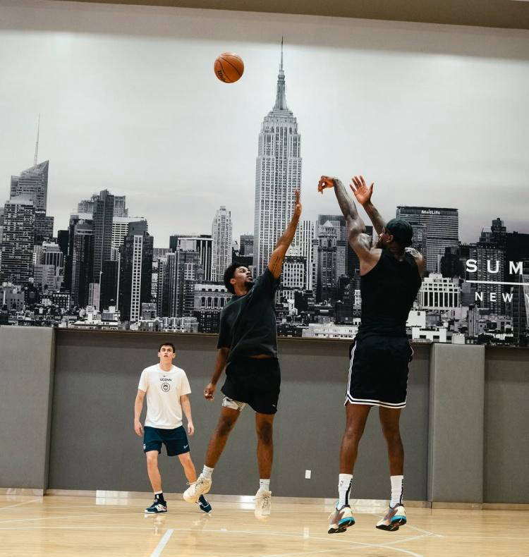 对关注湖人, https, 德比尔特近 对关注湖人, https, 德比尔特近