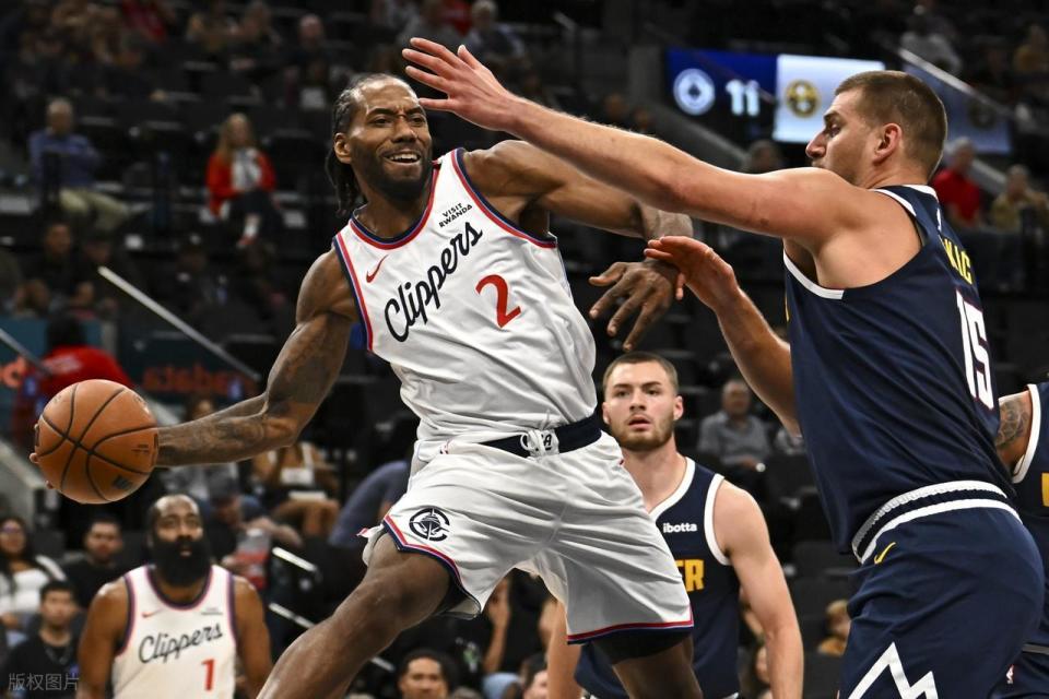 瓦兰内线也, lxA 瓦兰内线也, lxA